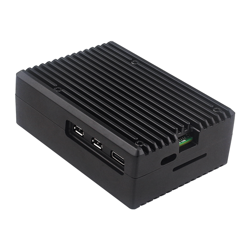 غلاف معدني من سبائك الألومنيوم - مراجعة Raspberry Pi 5 8Gb Kit وسعره