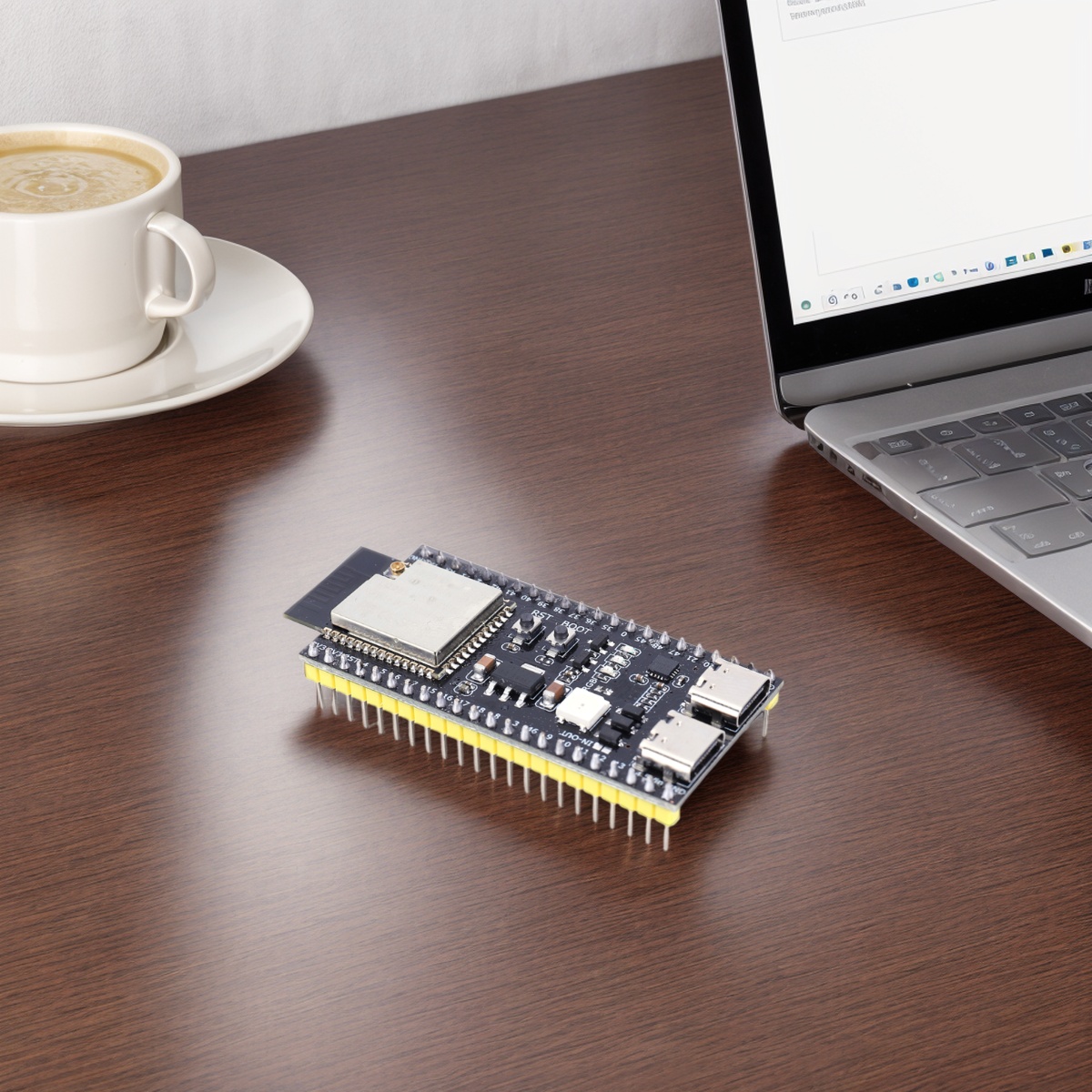 لوحة تطوير ESP32 S3 مع مجموعة  - مراجعة Esp32 S3 Development Board Lot وسعره
